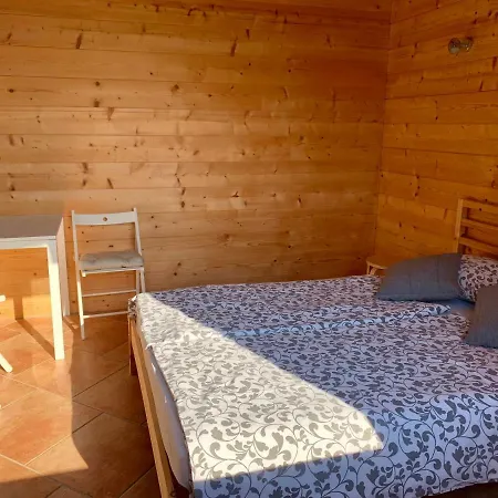 Woodhouse Guest house Brezje